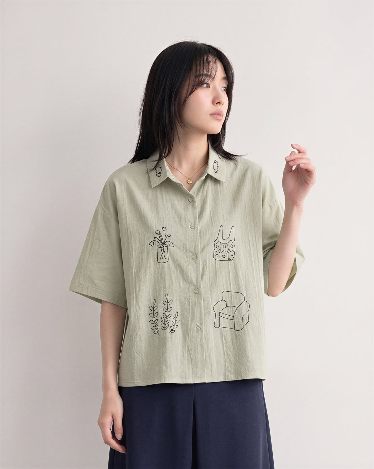 【全2色】M~2XL 遊び心のある線画ルーズ半袖シャツ | 今季人気