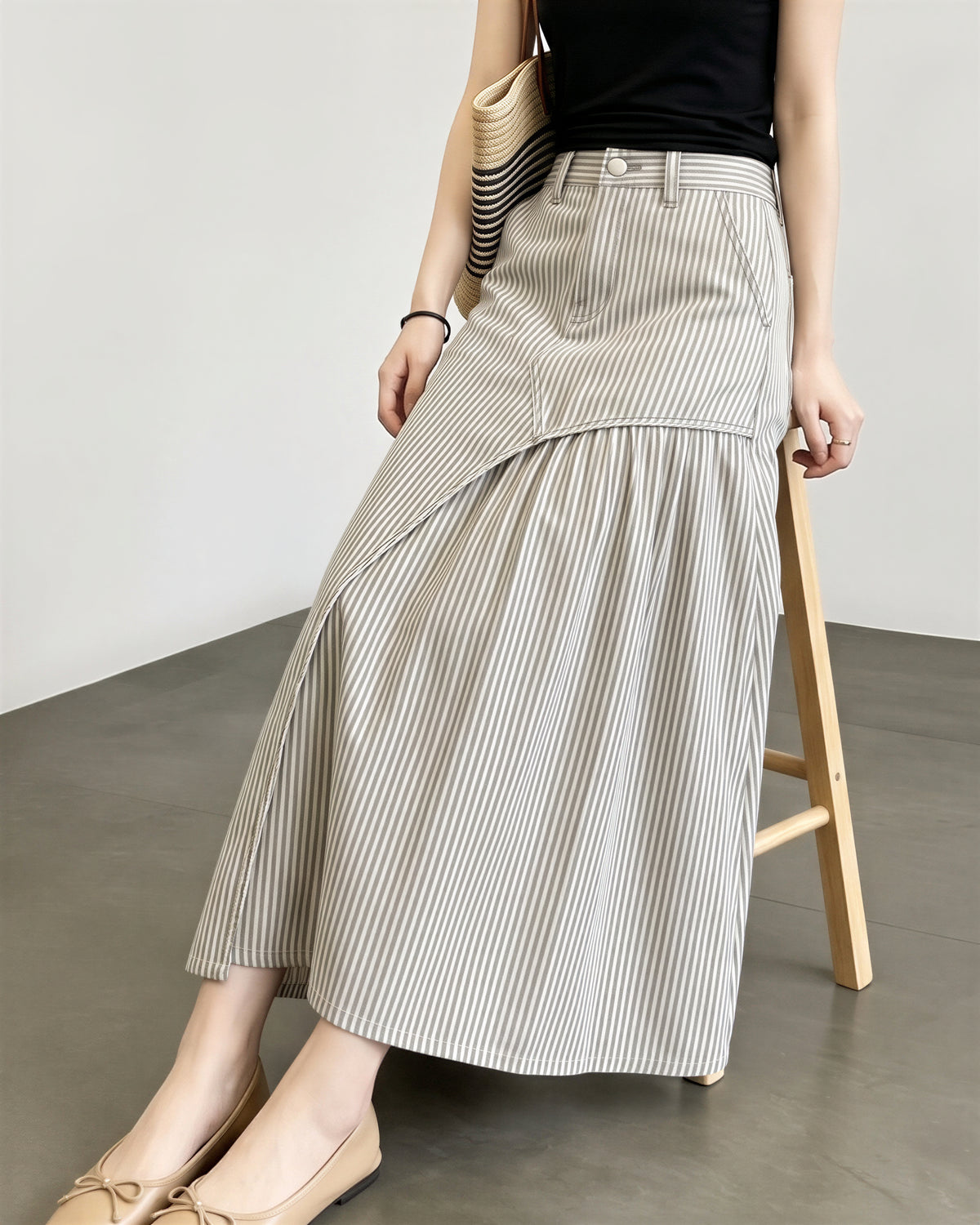 【秋新作】【全2色】S~XL アシンメトリー切り替えプリーツ Aラインロングスカート