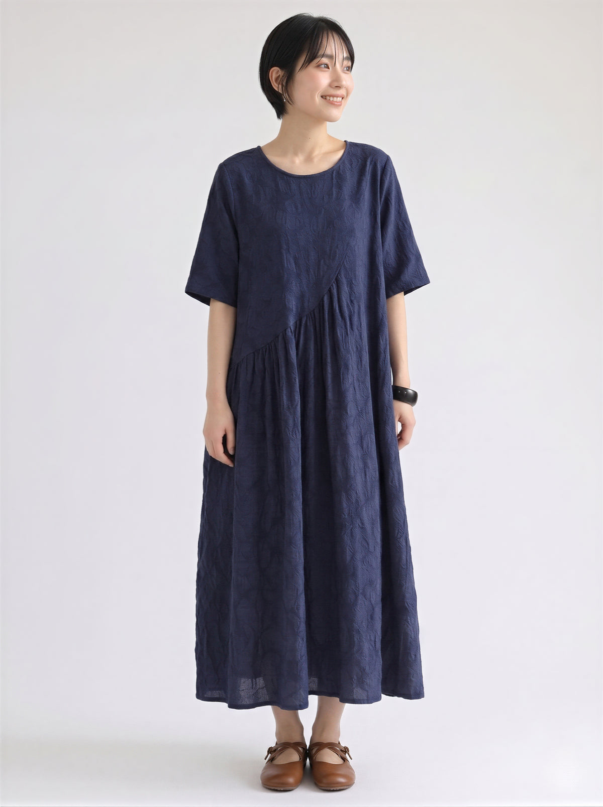 「2色」ゆったりシンプルジャカードA字肩落ち洋装-ダークブルー-2XL