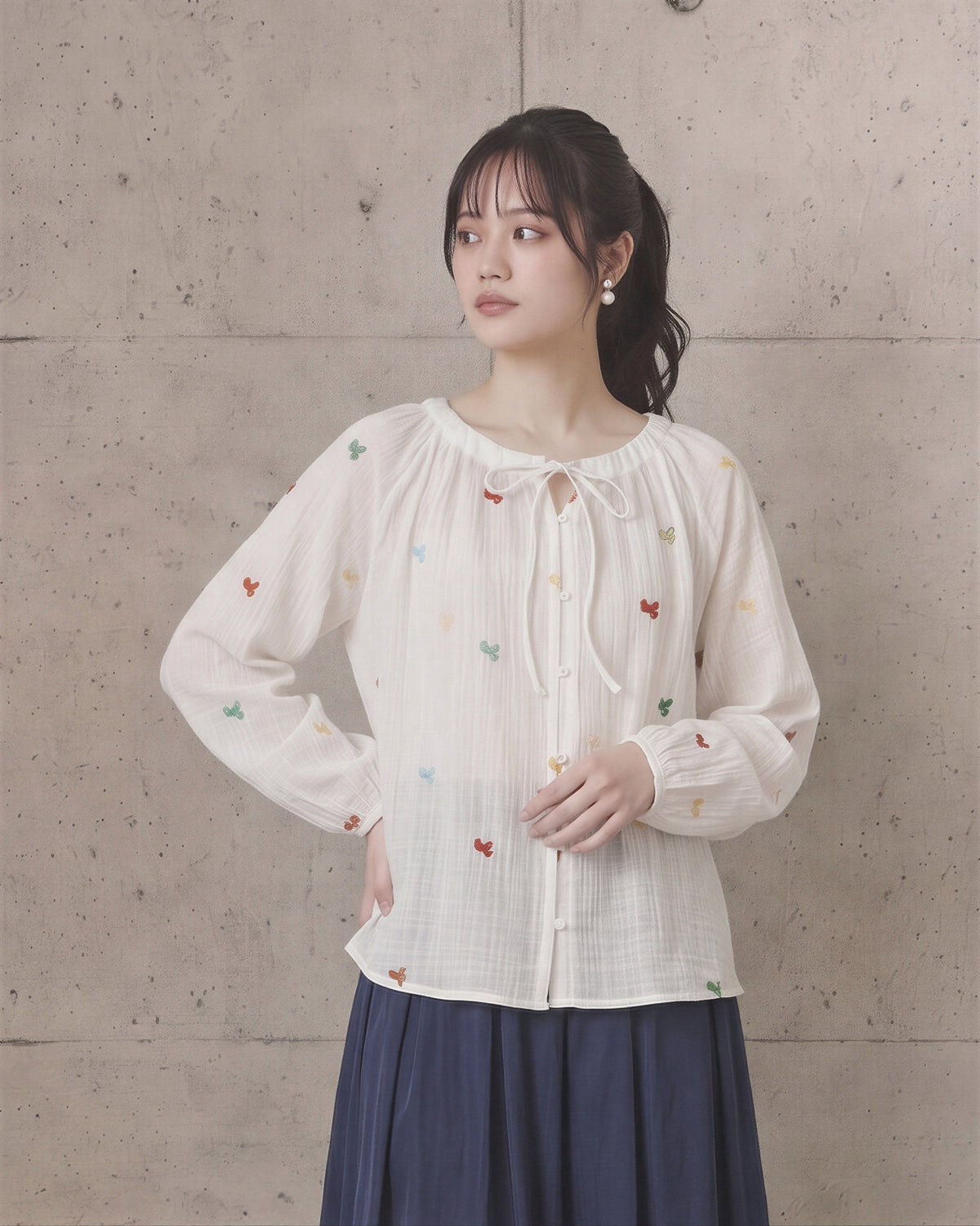 S~XL フリル襟リボン刺繍ブラウス