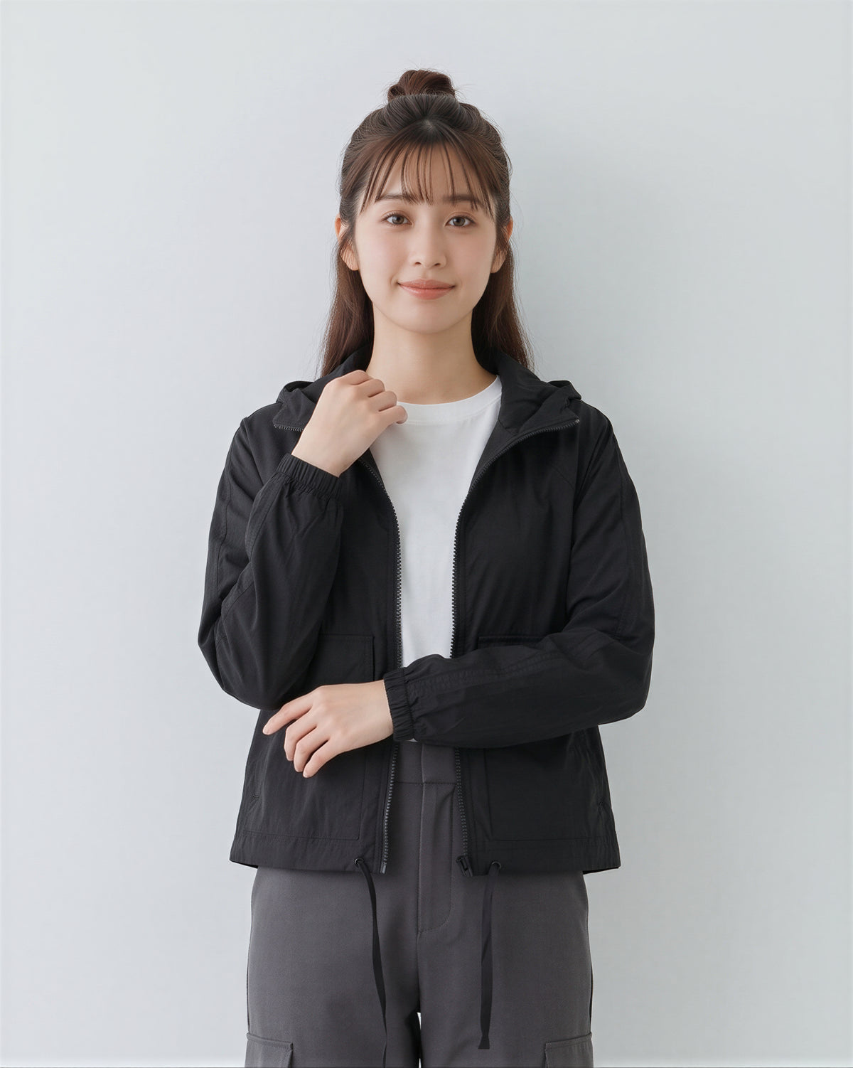 フード付き ドローストリング ショート丈マウンテンパーカー-ブラック-XL