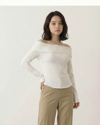 オフショル風 フリルネック 小ドット柄 フィットTシャツ