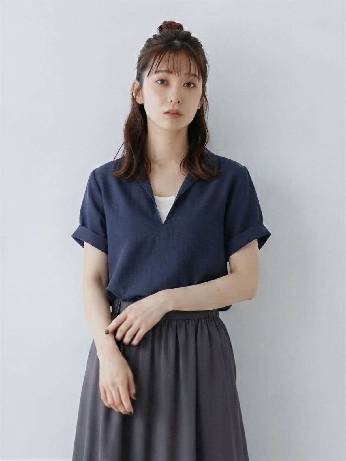 Vネック×折り返し袖 フェイクレイヤードシャツ-ダークブルー-XL