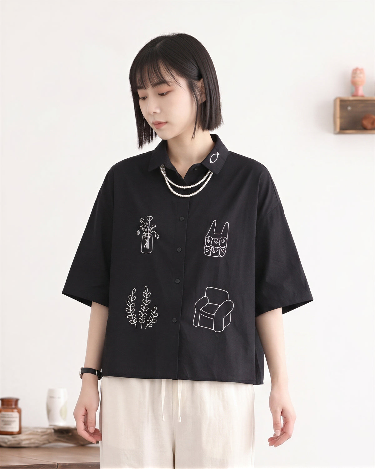 【全2色】M~2XL 遊び心のある線画ルーズ半袖シャツ | 今季人気