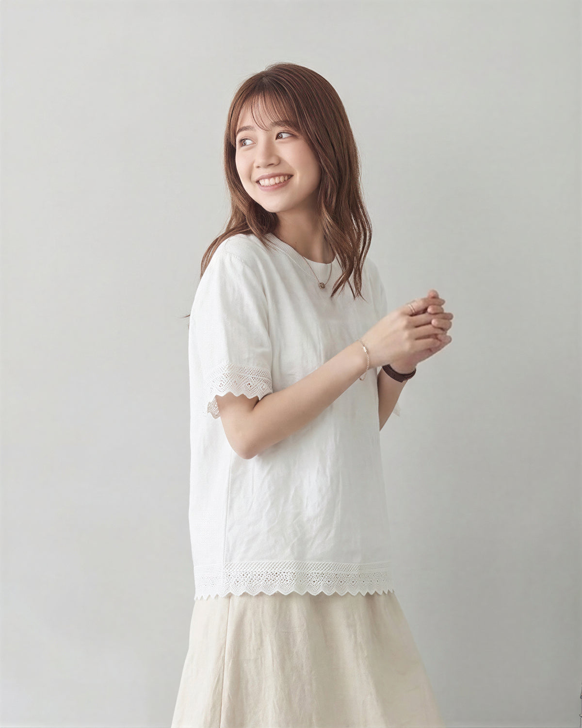 M-2XL カットワークレース ラウンドネック 半袖Tシャツ