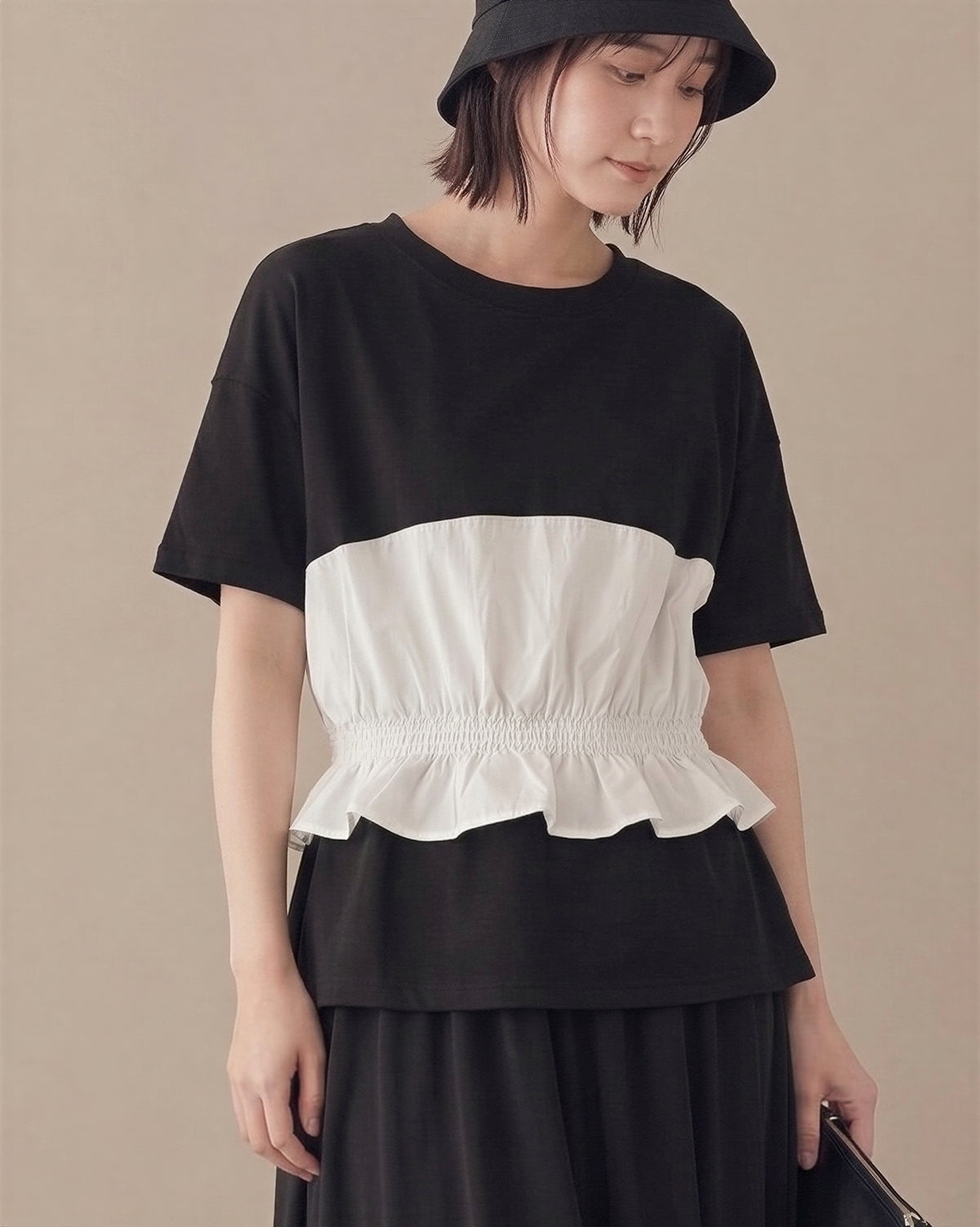 切り替えフリルヘム ウエストシェイプ 半袖Tシャツ