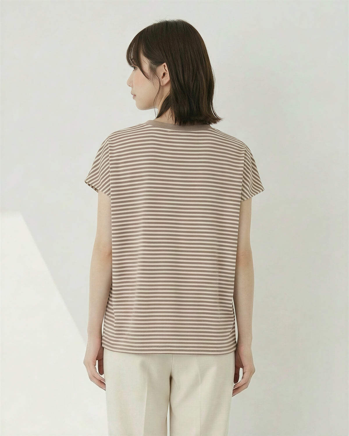 ボーダー柄 ゆったり バットスリーブ クルーネックTシャツ