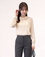 S~XL ドット柄 フリルハイネックブラウス