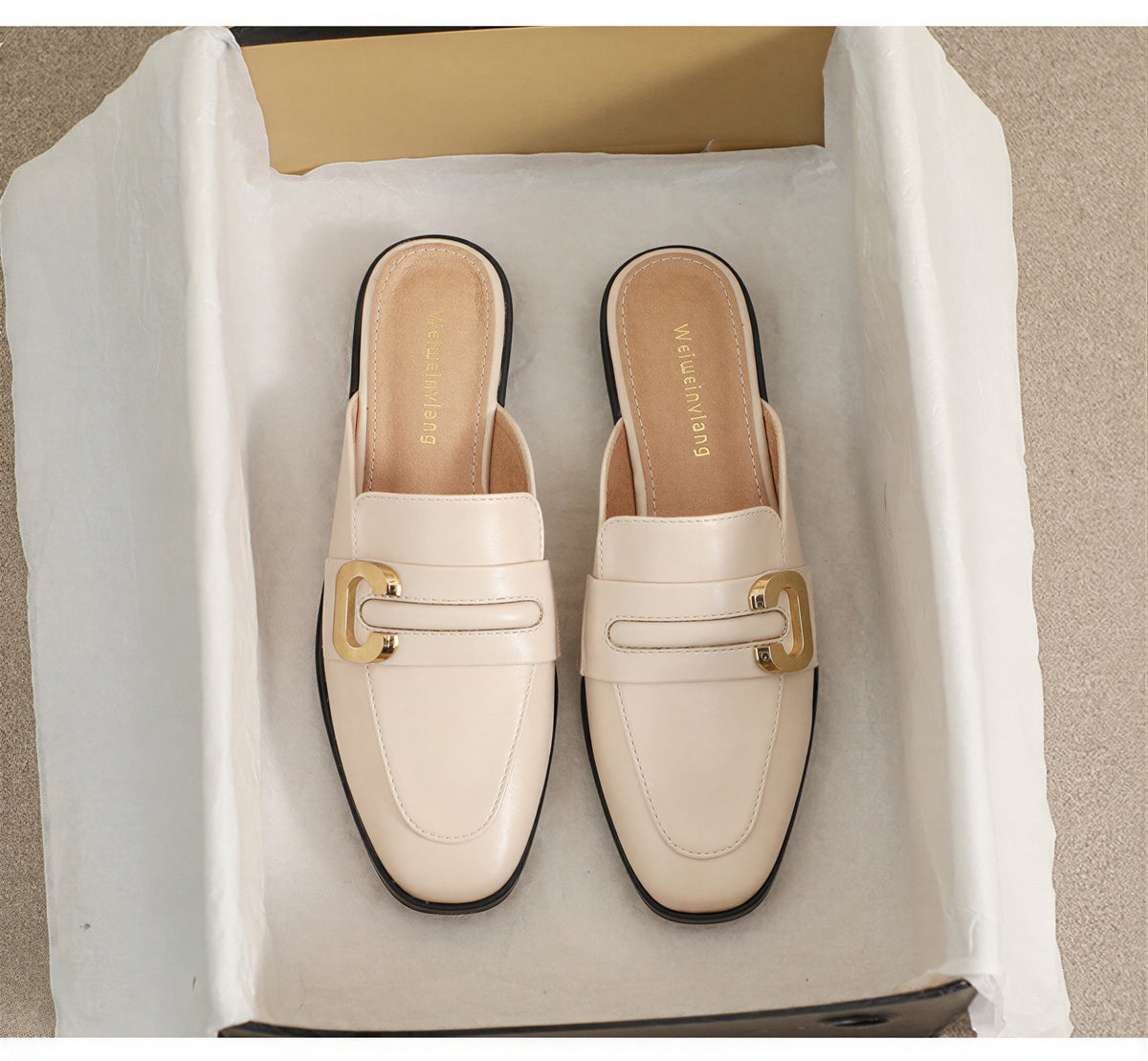 メタルバックル スクエアトゥ ローヒール ミュール