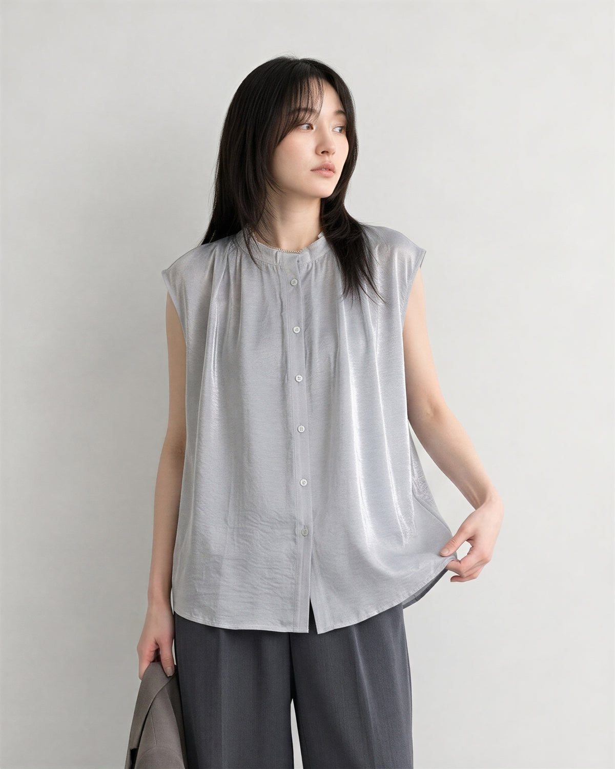 グレー スタンドカラー タック入り ゆったり ノースリーブシャツ-グレー-2XL