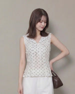 ドット柄 襟付き ウエストシェイプ ペプラム ノースリーブトップス