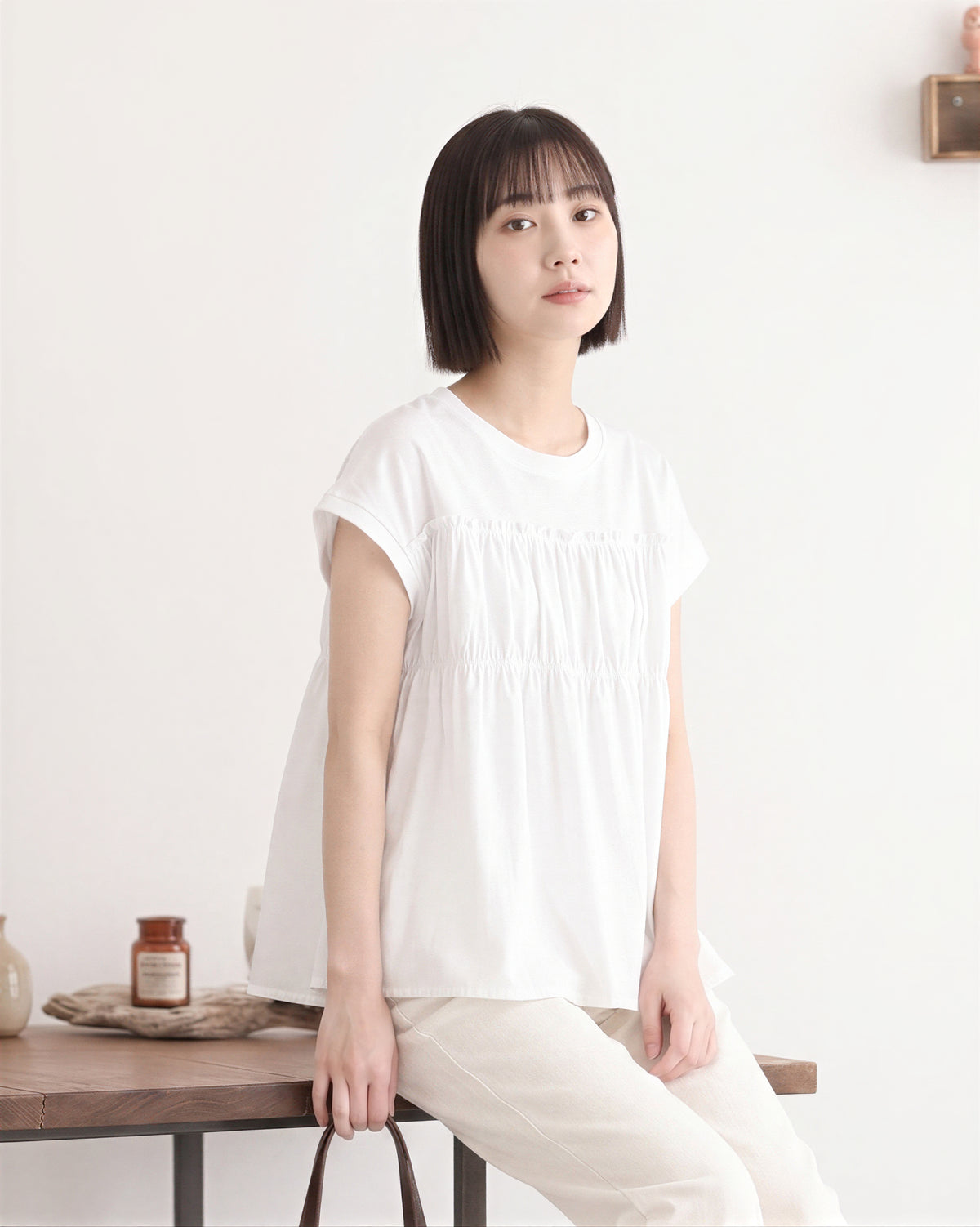 切り替えギャザー入り ゆったりTシャツ-ホワイト-FREE