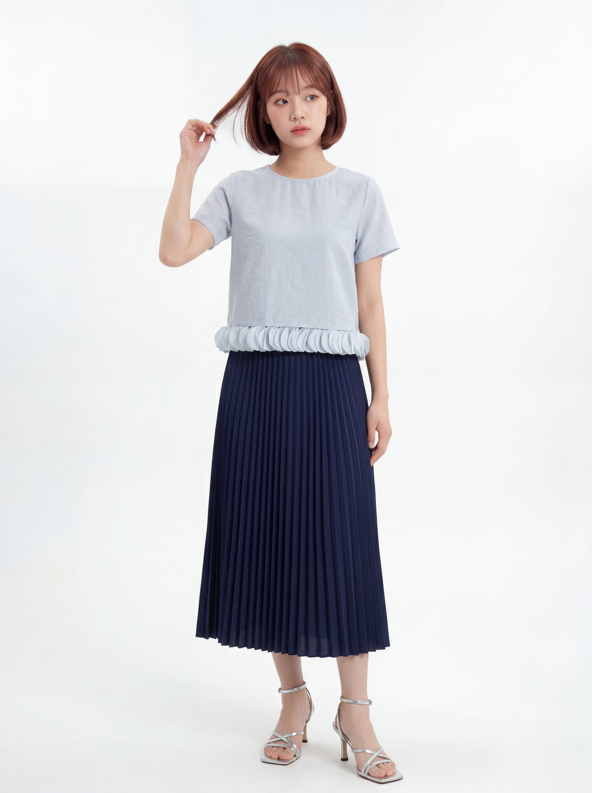 クルーネック ショート丈 ペプラム裾 背中あきリボン 半袖Tシャツ