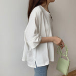 ゆったりドロップショルダー スリットTシャツ