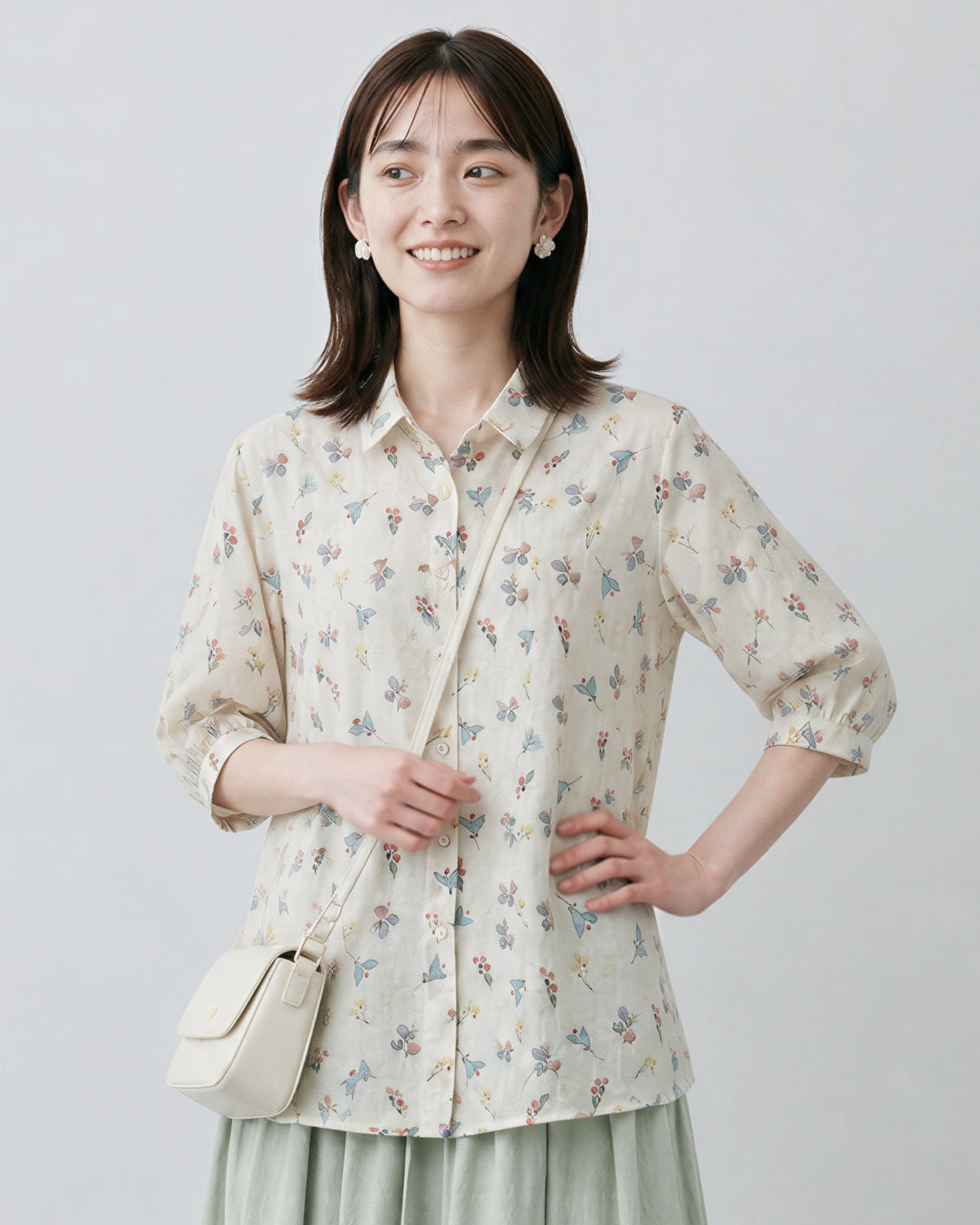 ライトベージュ 小花柄 ゆったりシャツ-ライトベージュ-2XL