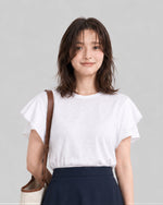 ラウンドネック フリルスリーブ ゆったりTシャツ