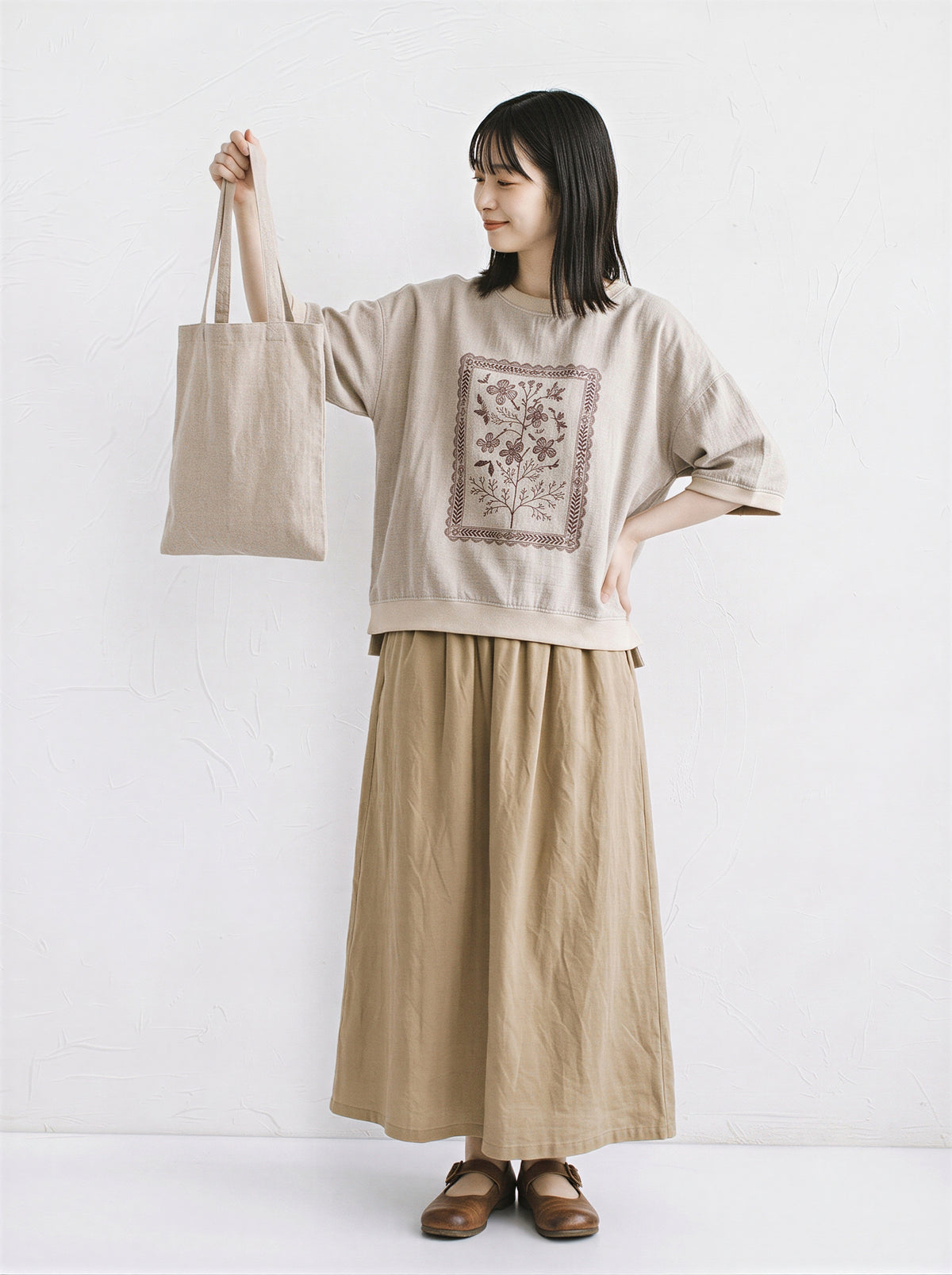 ゆったりドロップショルダー フラワープリントTシャツ