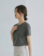 縦ラインスパンコール付き クルーネック ストレート 半袖Tシャツ