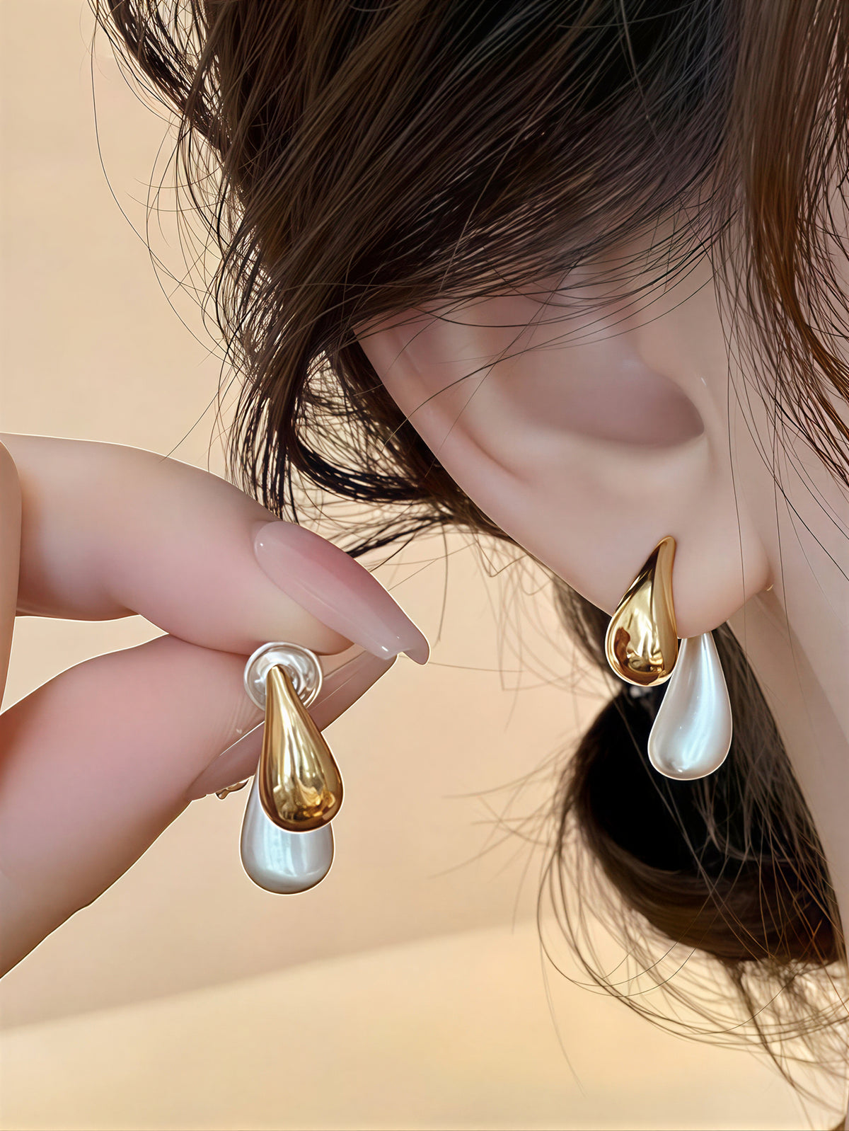 【S999純銀ポスト】ツートンカラー 光沢ウェーブ ドロップしずくピアス