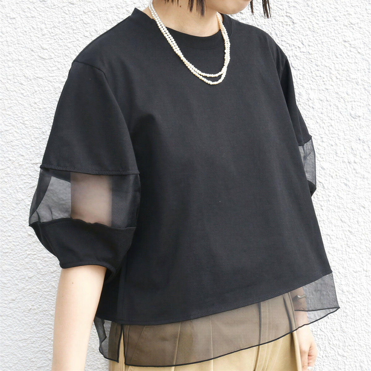 オーガンジー切り替えパフスリーブTシャツ-ブラック-XL