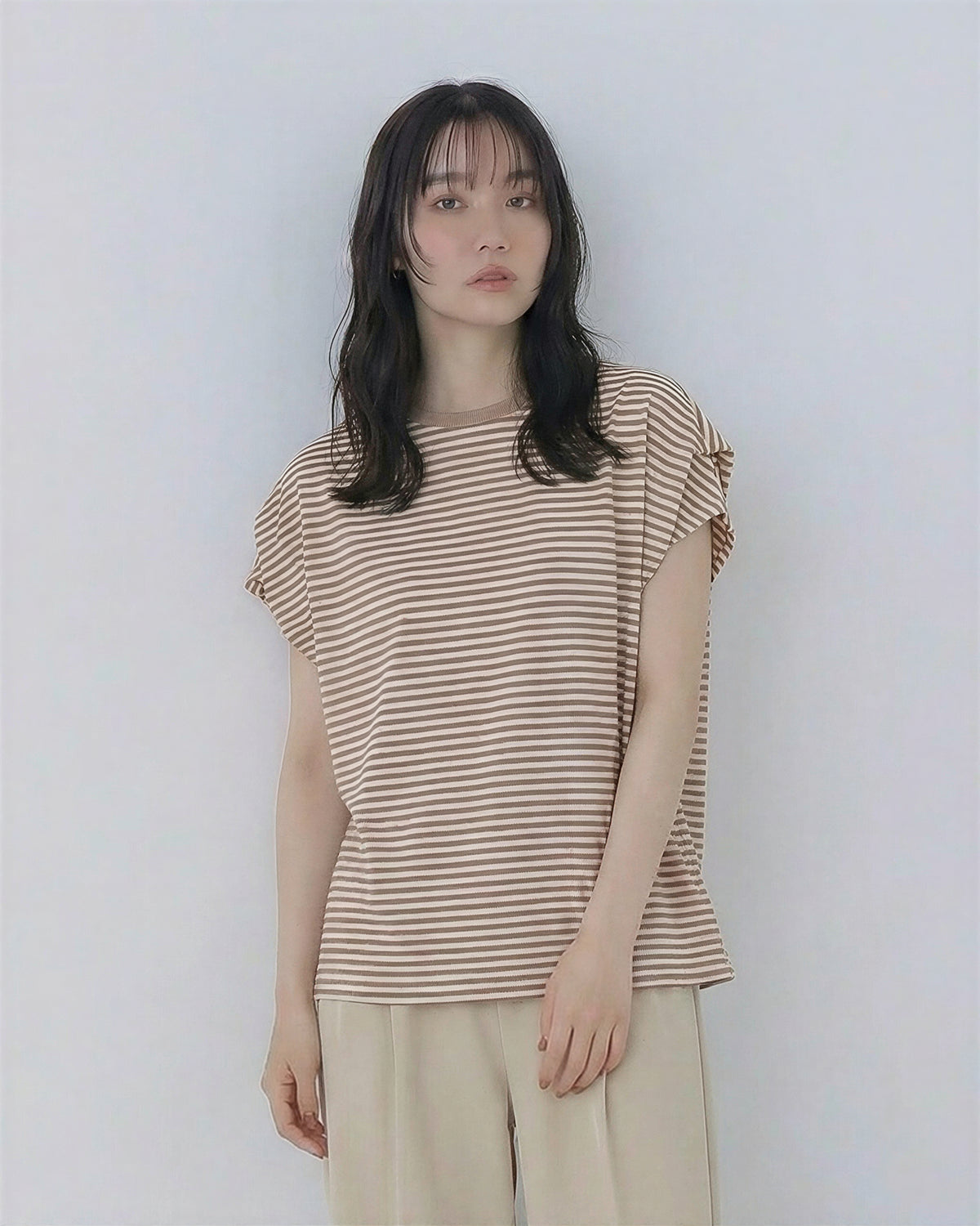 ボーダー柄 ゆったり バットスリーブ クルーネックTシャツ