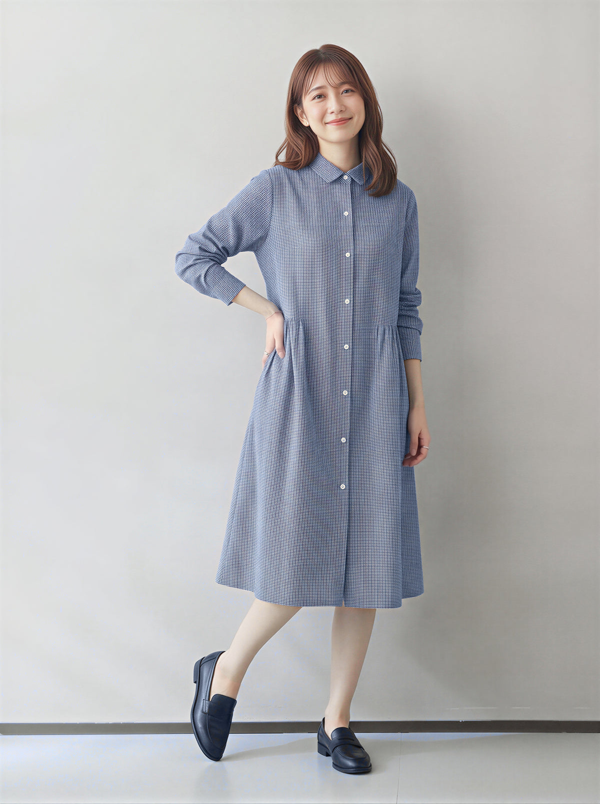 【秋新作】【全2色】M~2XL ゆったりAライン 立体カッティング シャツワンピース