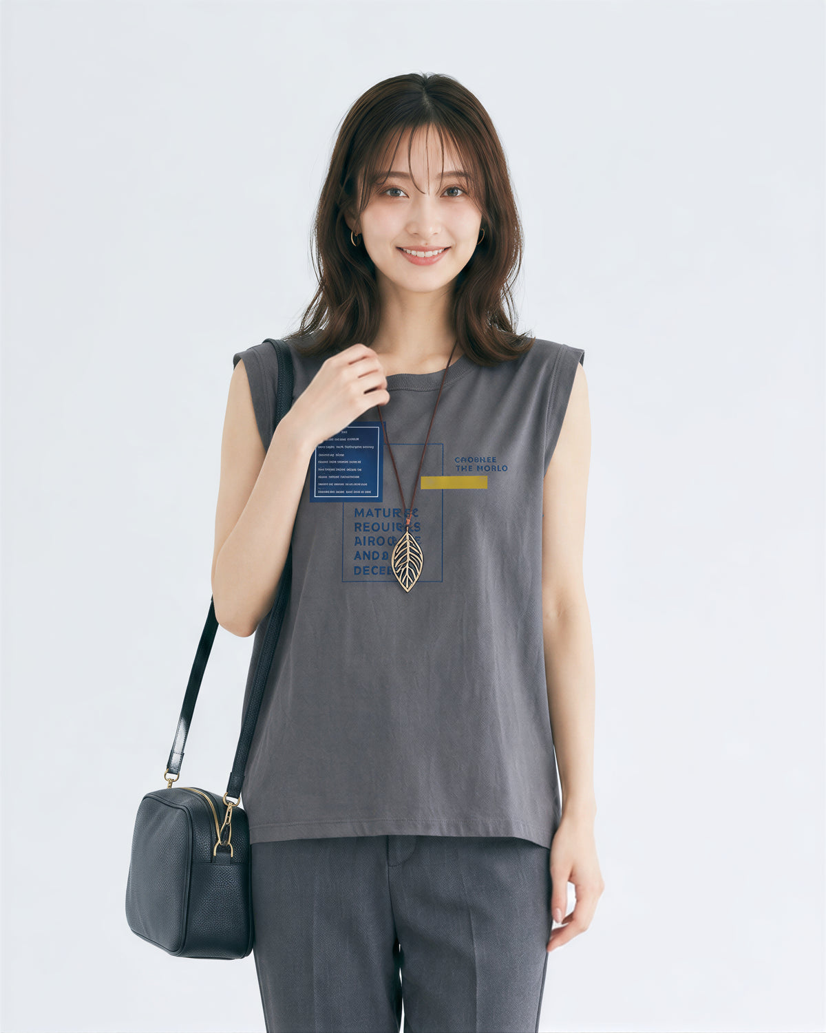 ゆったりストレートシルエット プリントノースリーブタンクトップ-スモークグレー コットンベスト-5XL