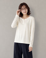 【秋新作】S~L スモールVスリットネック スリムフィット長袖Tシャツ