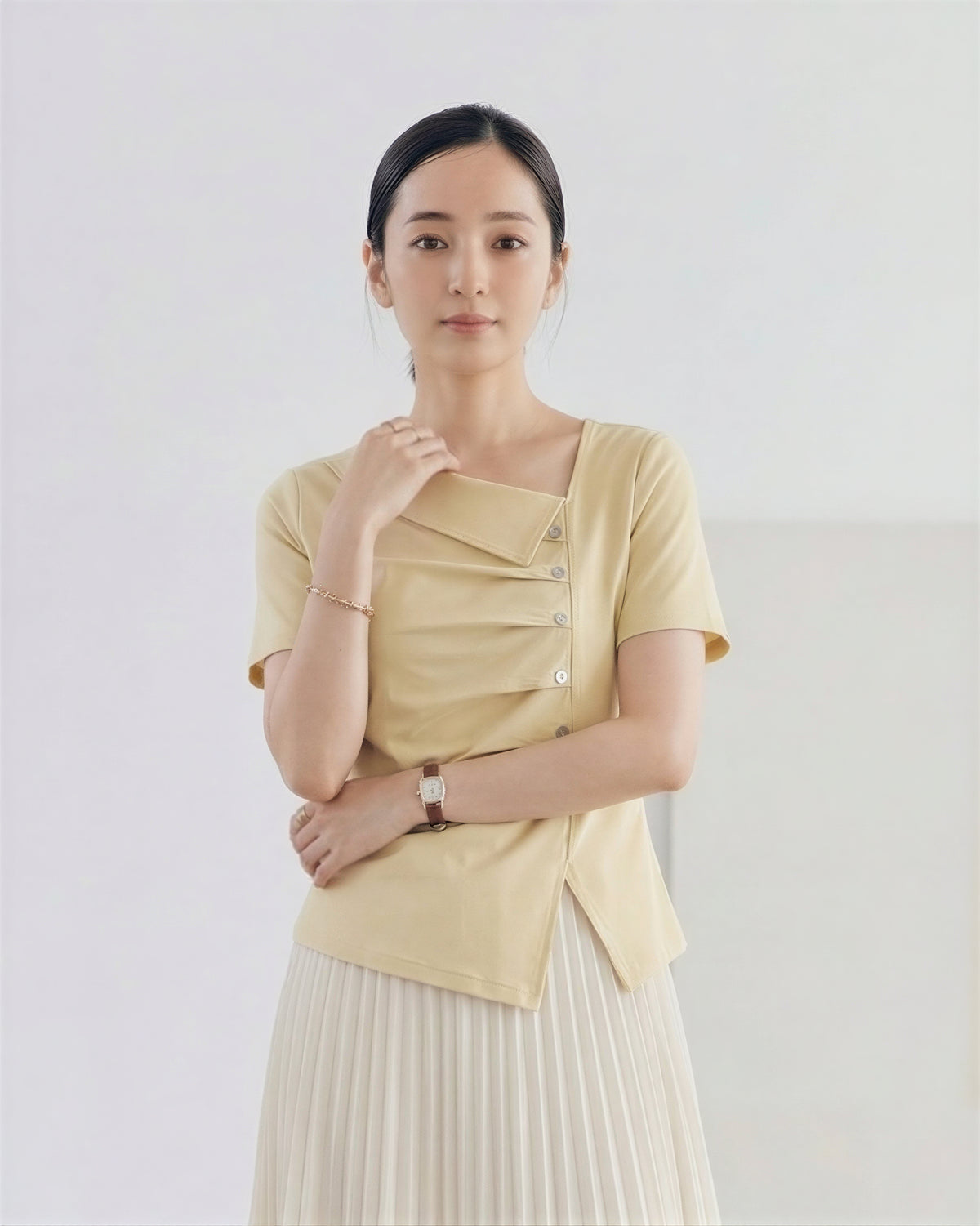 斜め前立てタック入り アシンメトリーヘム 半袖Tシャツ
