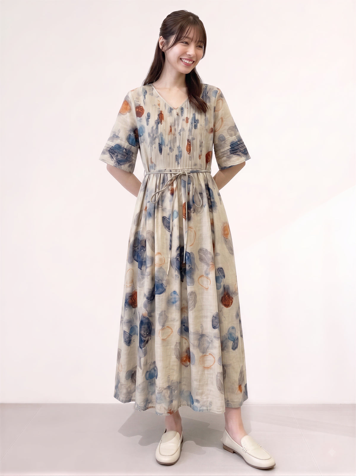 M~2XL ライトベージュ Vネック ウエストリボン 花柄ロングワンピース