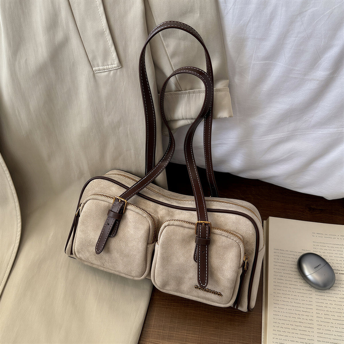 ダブルフロントポケット 配色ショルダーストラップ ボストンバッグ