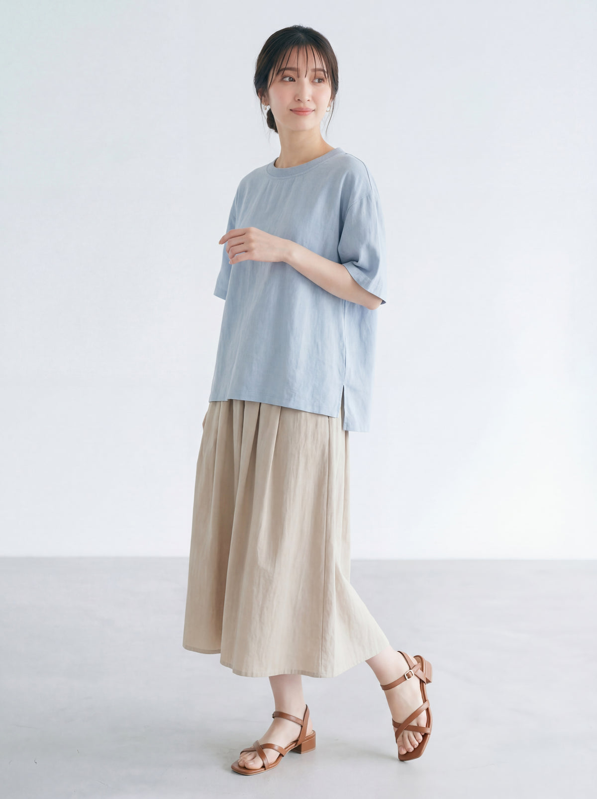 ライトブルー 肩落ち ゆったり クルーネック 半袖Tシャツ
