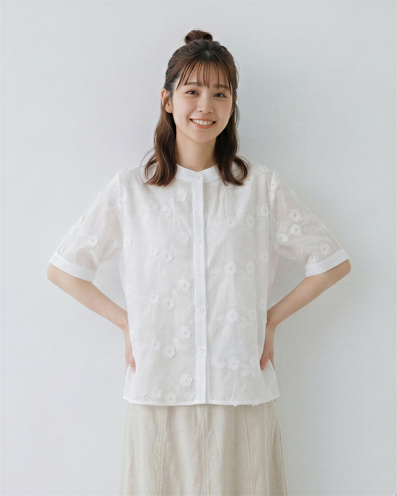 立体刺繍 クルーネック ルーズシャツ