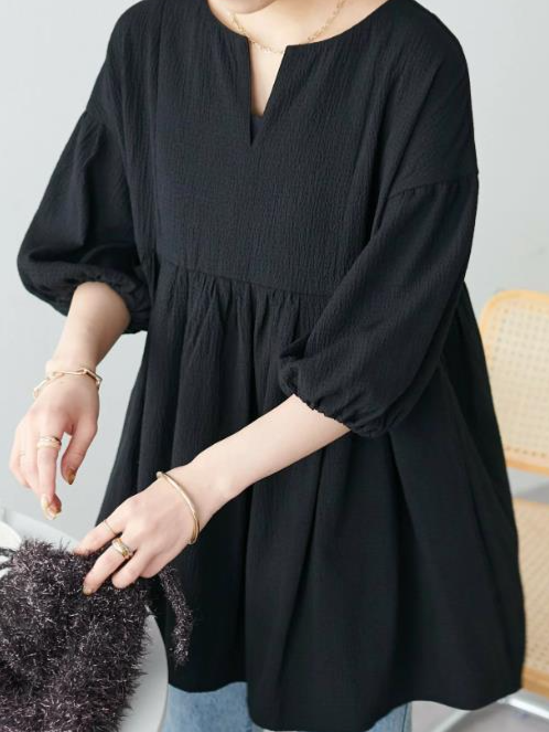 Vネック ギャザー入り ルーズシャツ