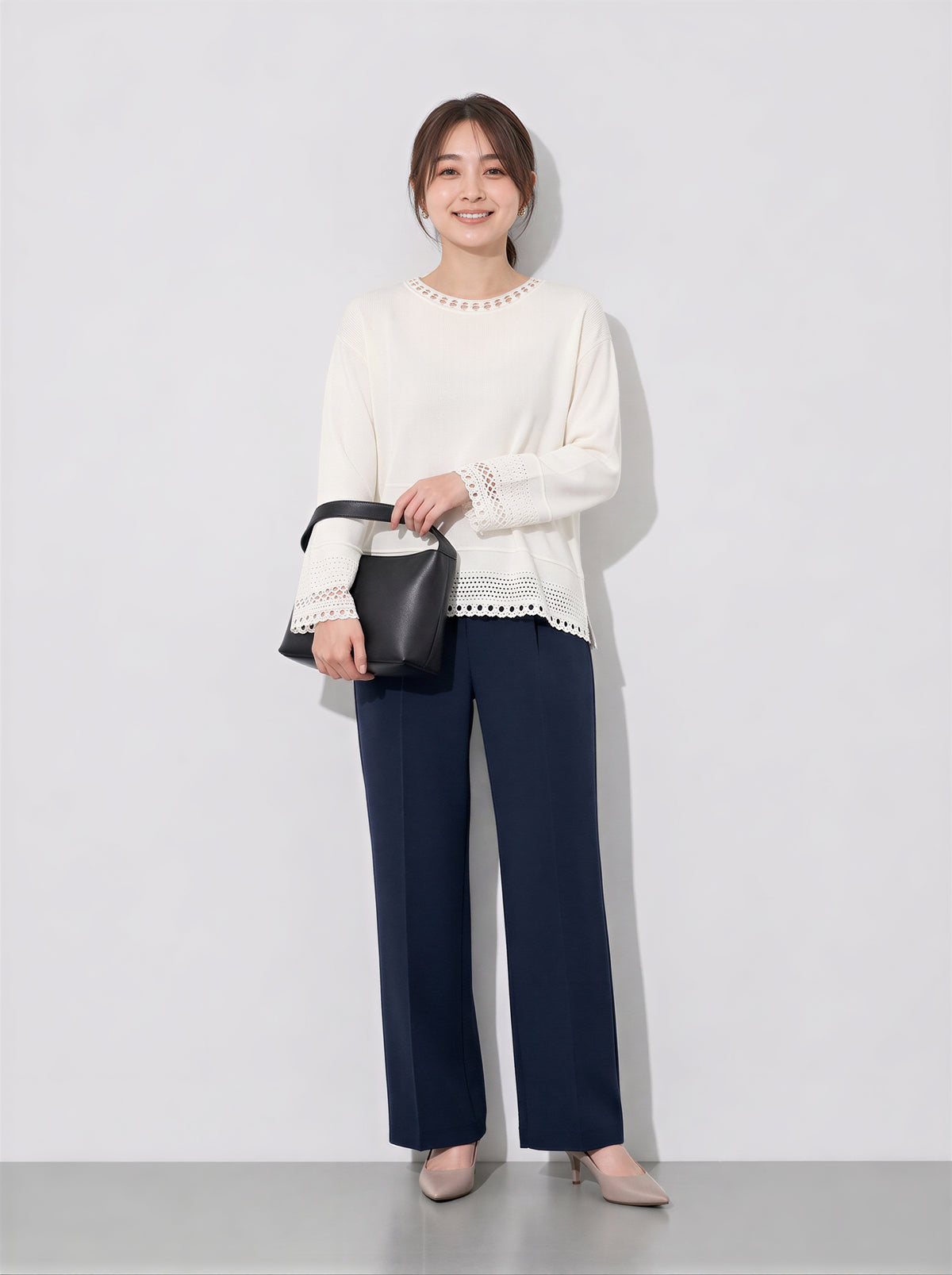 S~2XL 透かしレース付きクルーネックニット