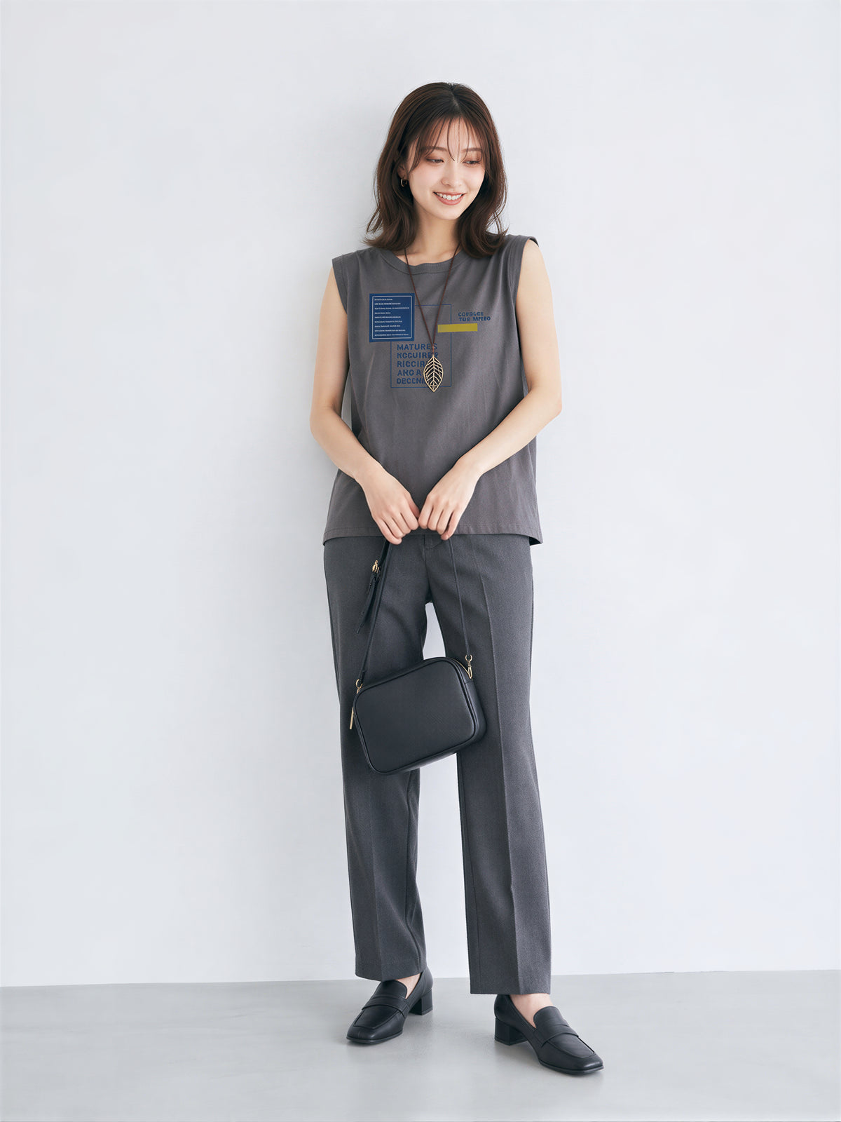 M~5XL ゆったりストレートシルエット プリントノースリーブタンクトップ