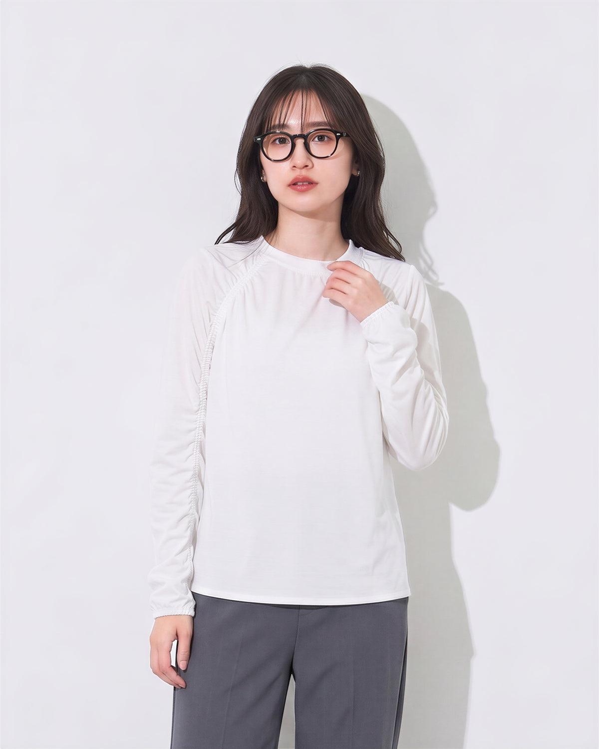 【秋新作】【全2色】ギャザー切り替えルーズ長袖Tシャツ