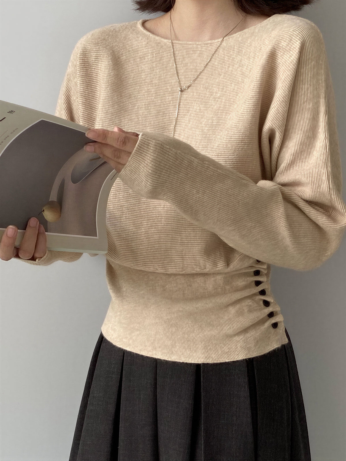 5色展開｜ウエストシェイプ・ボートネックニット