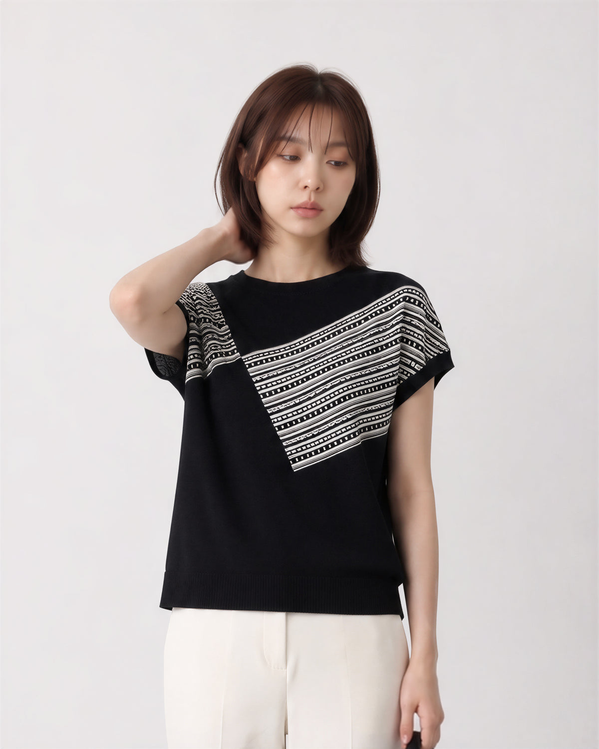 斜め切り替え幾何学ストライプ 肩落ち半袖Tシャツ