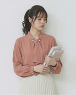 メタルバックル付き スタンドカラー リボンタイ シフォンブラウス-スモークピンク-2XL