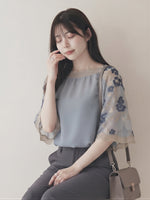 刺繍レース切り替えフレアスリーブブラウス