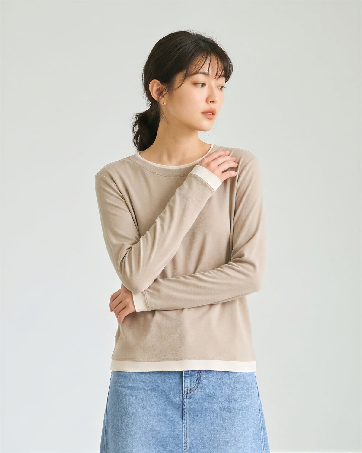 【秋新作】ラウンドネック レイヤード風 スリム見え フェイクツーピースTシャツ
