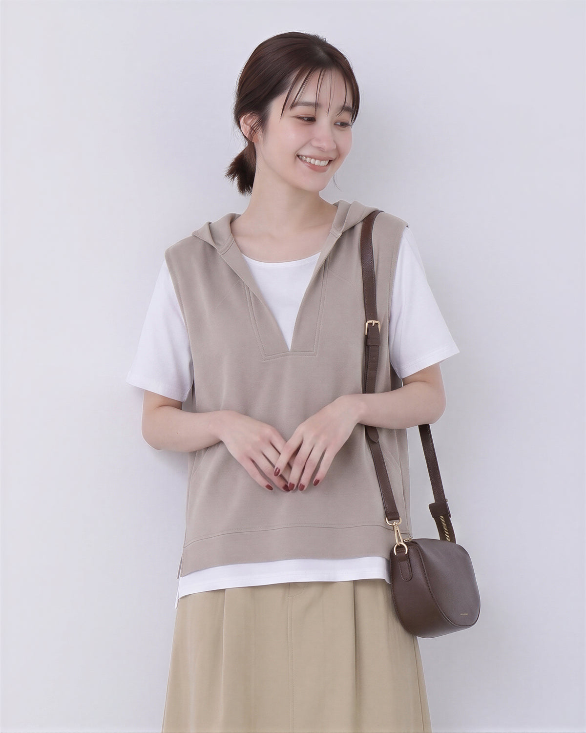 M~3XL フード付きVネック スリット入りフェイクレイヤードTシャツ