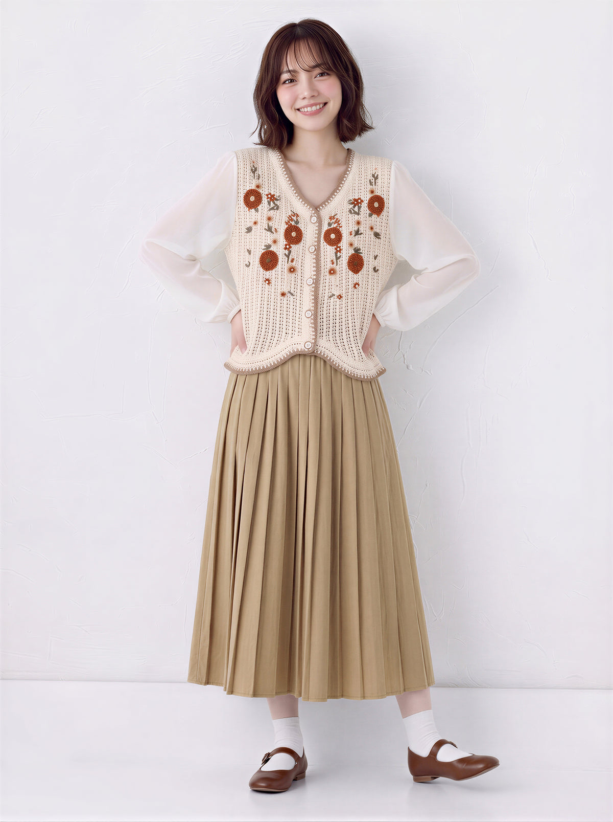 花刺繍入り スカラップヘム ニットカーディガン