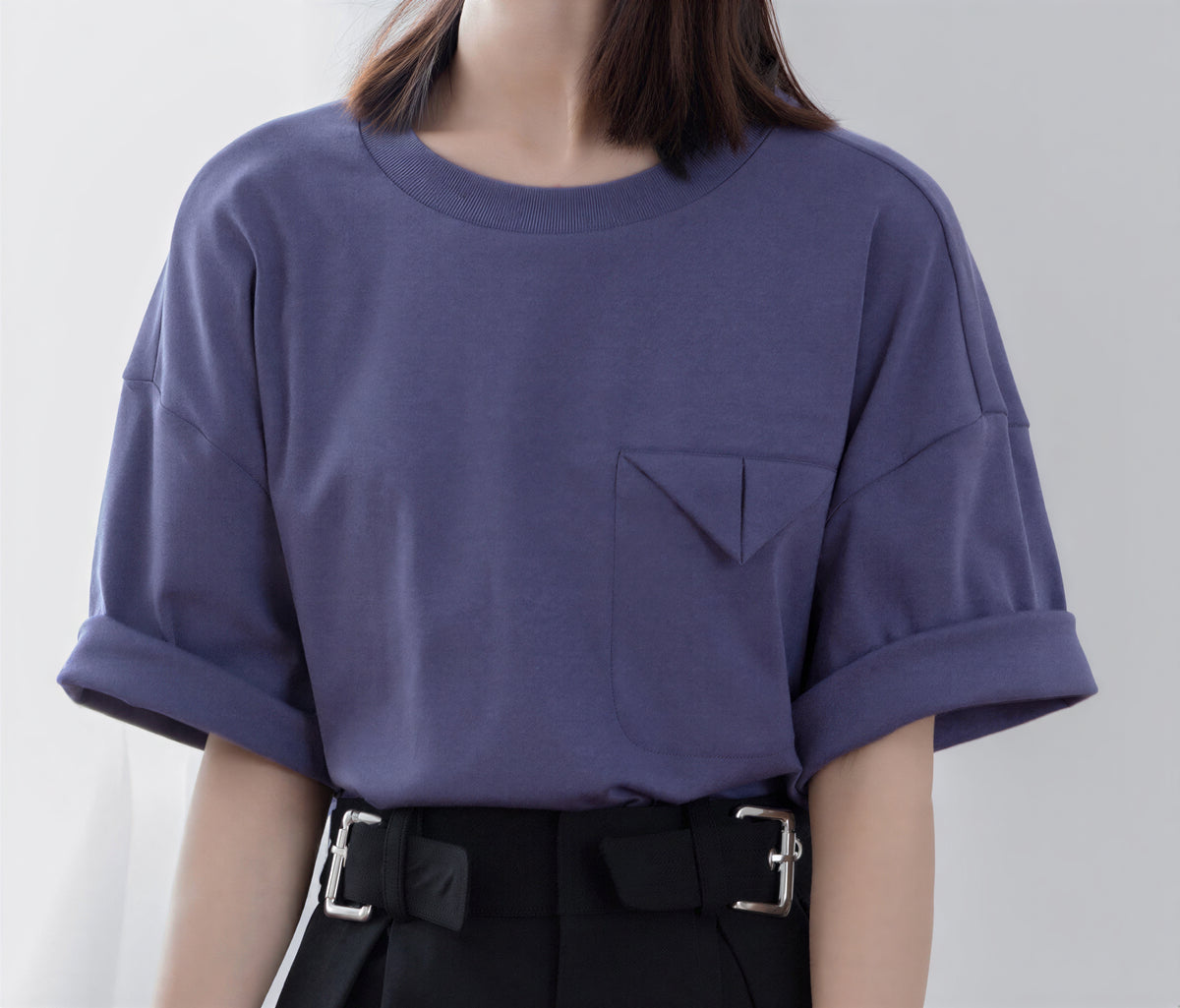 ゆったりドロップショルダー 折り返し袖口 ポケットTシャツ