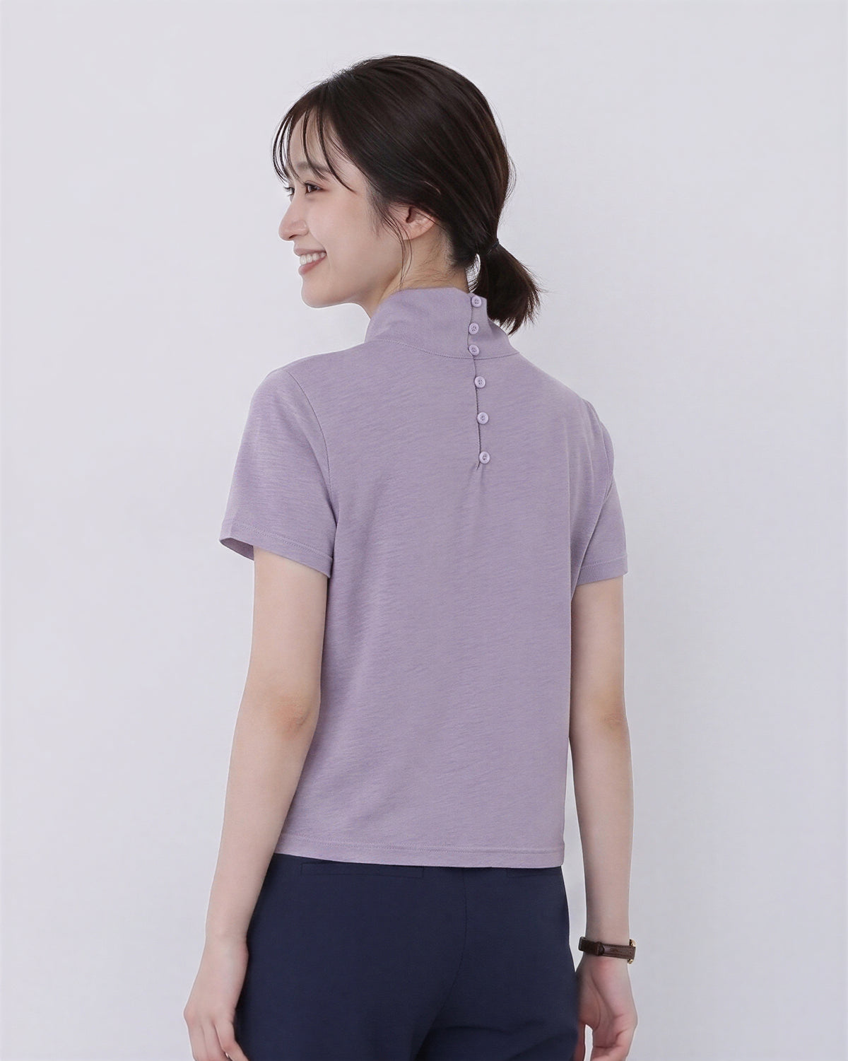スタンドカラーボタン付きスリムTシャツ