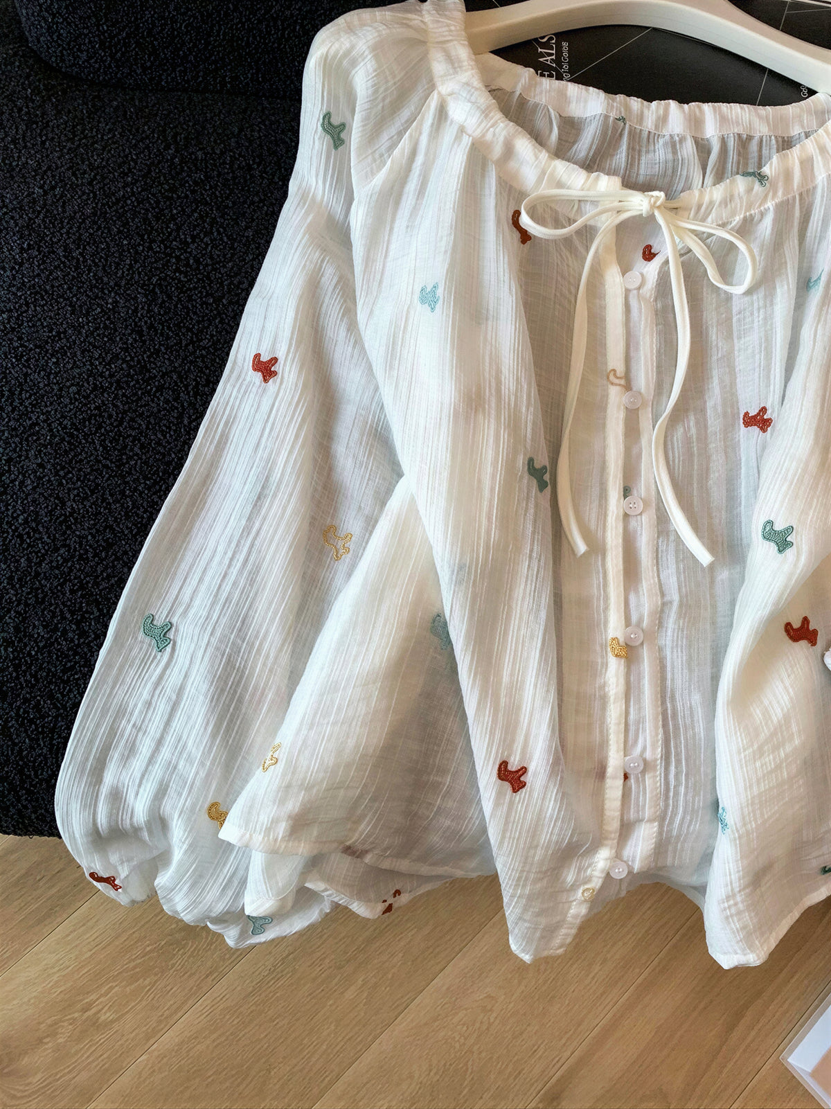 S~XL フリル襟リボン刺繍ブラウス