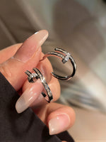 【S925シルバーポスト】きらめくダブルシルバーリングピアス