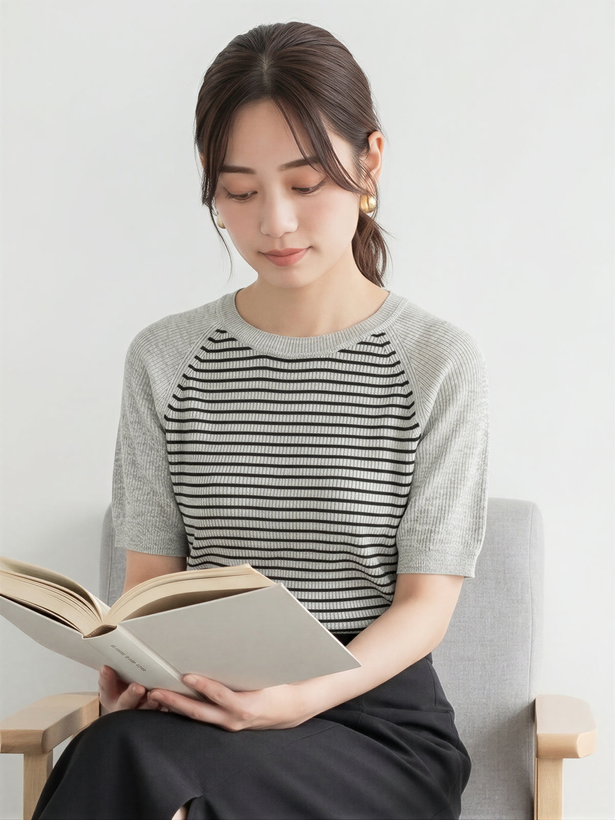 グレー切り替えボーダー半袖ニット