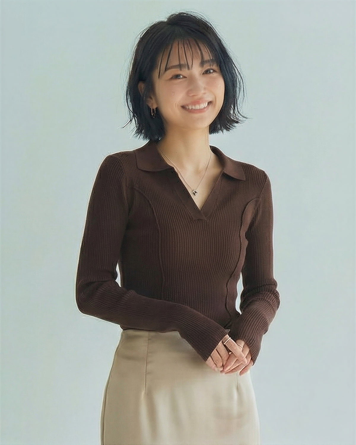 襟付きVネック リブ編み フィットニット
